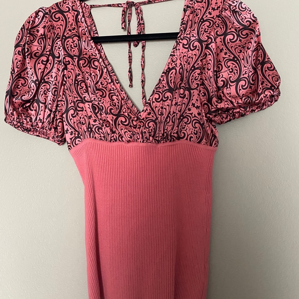 Bebe Peach & Black Top Size Small